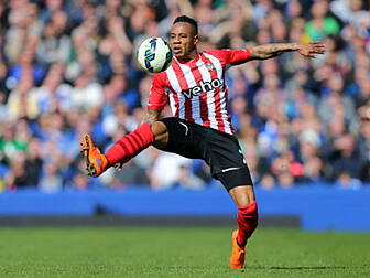 Liverpool sign Nathaniel Clyne